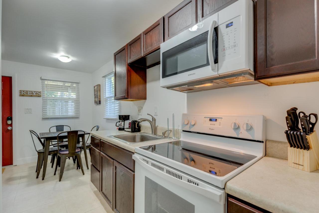 The Cottage In The Oaks - By Avi Fort Lauderdale Exterior photo