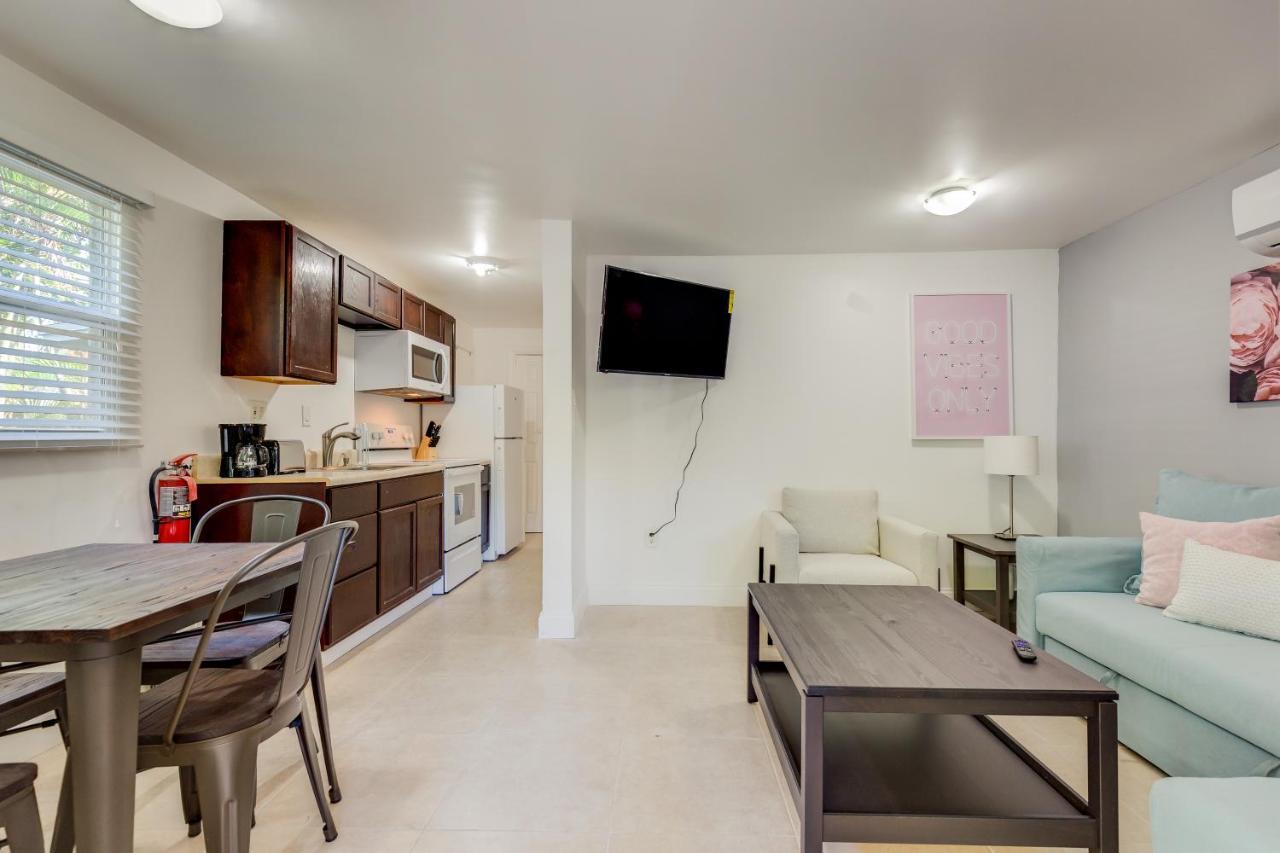 The Cottage In The Oaks - By Avi Fort Lauderdale Exterior photo